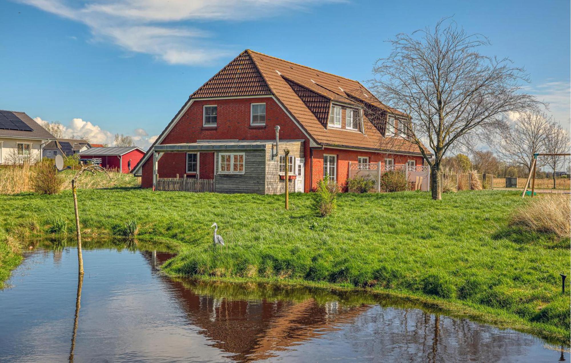 Nice Home In Toenning With Kitchen Exteriér fotografie